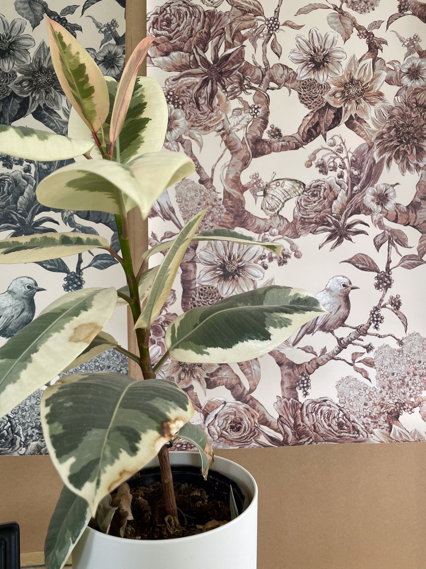 Chinoiserie Garden Non-woven Wallpaper 130cm wide x 300cm height